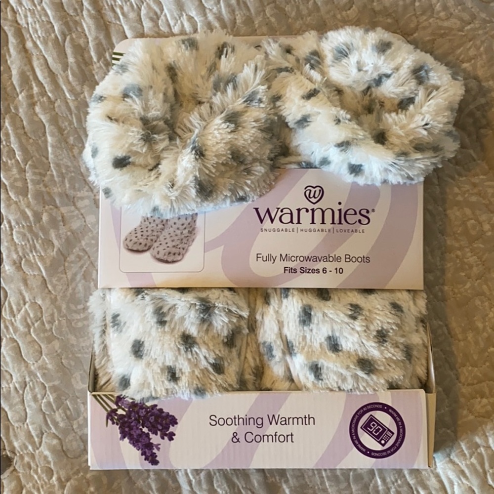 Warm ease lavender microwavable boots